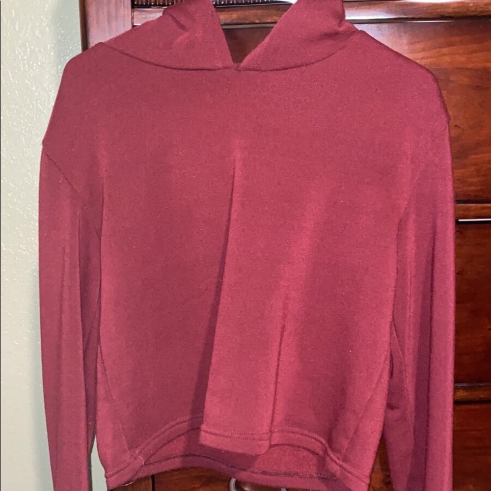 Long Sleeve Red hooded Crop tip